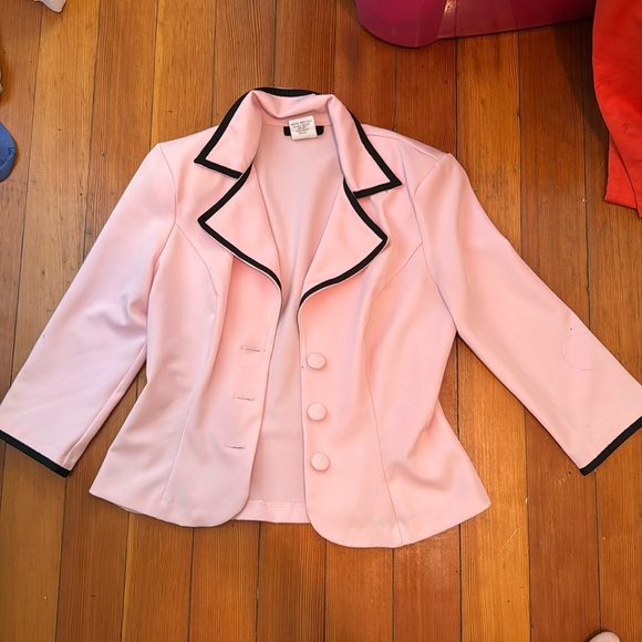 B. Smart Jackets & Blazers - B. Smart Jacket